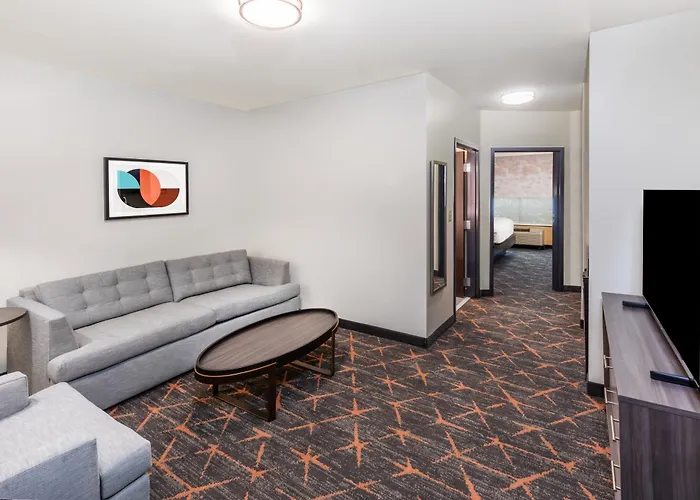 & South By Ihg 3* Tulsa