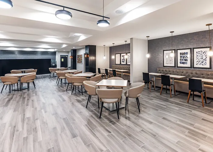 Hotel & South By Ihg 3*