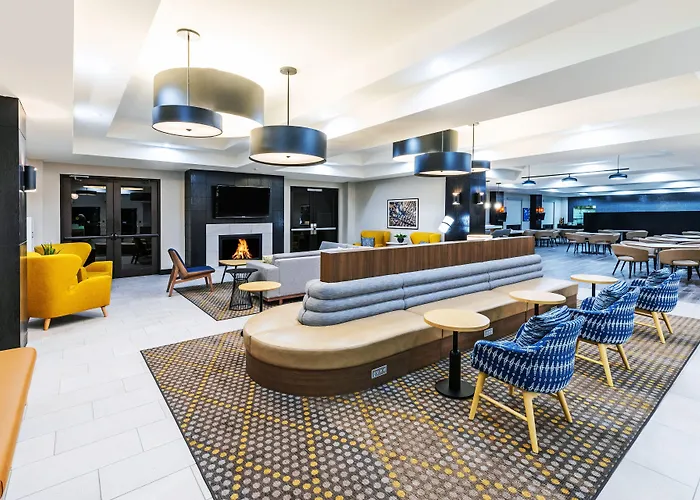 Hotel & South By Ihg Tulsa