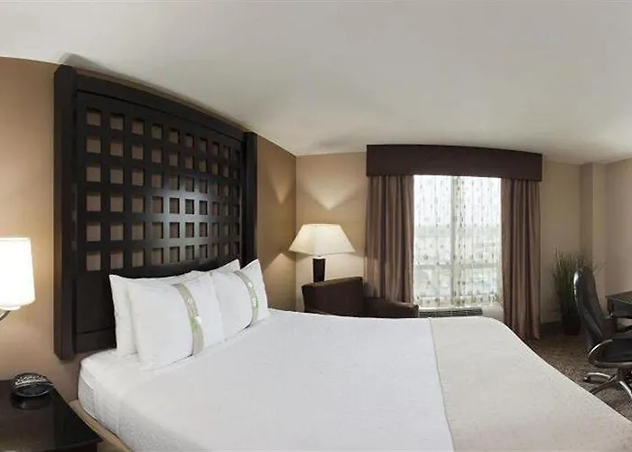 Hotel & South By Ihg Tulsa